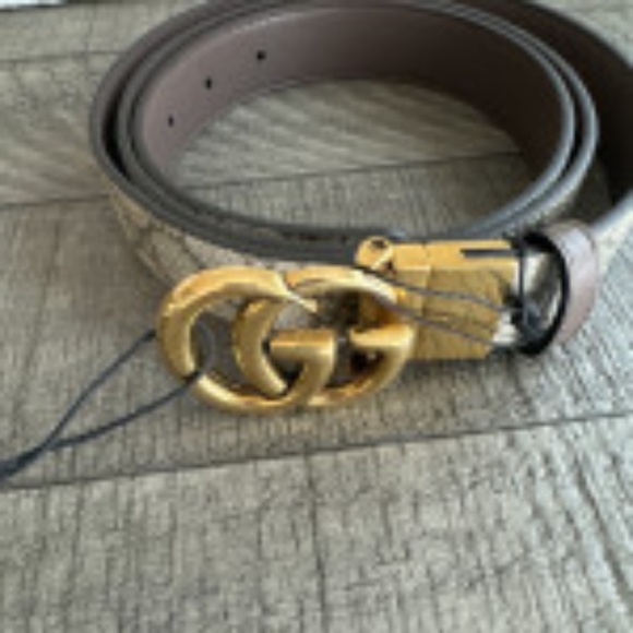 Gucci sneakers size 41; Gucci loafers size 41; Gucci belt and Prada slides - Picture 3 of 4